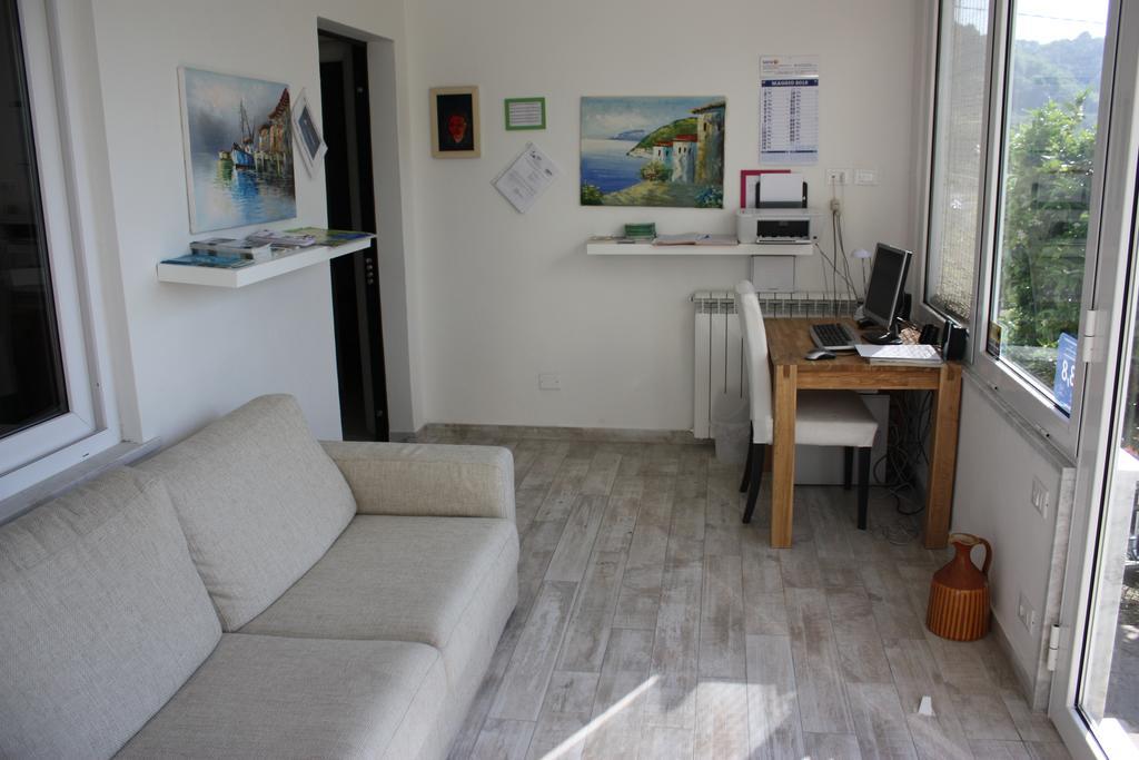 La Spezia Holidays' Rooms Exterior photo
